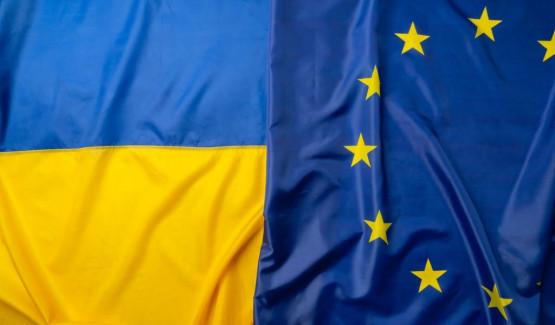 vlajka EU a Ukrajina