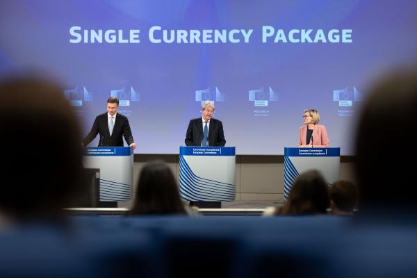Press conference by Valdis Dombrovskis, Executive Vice-President of the European Commission, Paolo Gentiloni, and Mairead McGuinness, European Commissioners, on the Digital Euro and the legal tender of euro banknotes and coins
